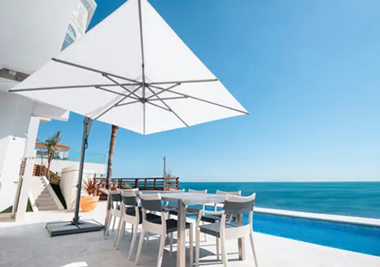 上質な施工例02 テラスの施工写真