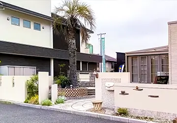 柏展示場店　駐車スペースから