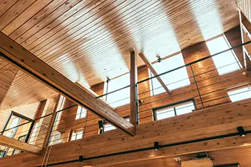 八千代本店　2階吹き抜け