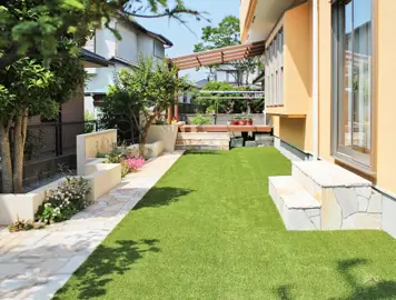 施工例　千葉県千葉市　リフォーム庭工事　ナチュラル　目隠しフェンスタイルテラス　人工芝　立水栓