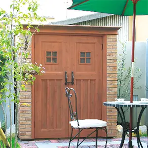 カンナのあるお庭