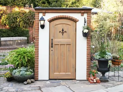 カンナキュートのアーチ状の扉