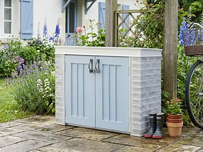 シャビーな質感を再現したFRP