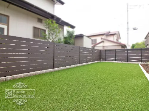 人工芝を取り入れたナチュラルガーデンの施工イメージ